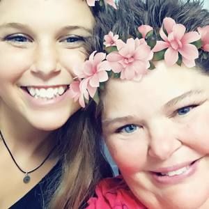 Meet your Posher, Roxanne